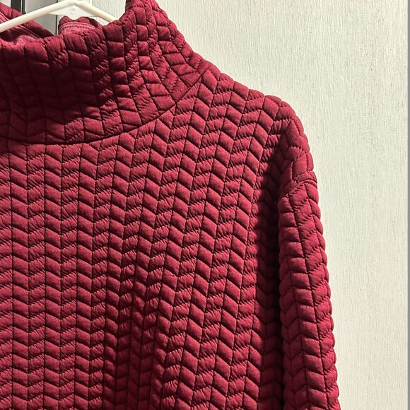 NEW BALANCE Garnet Heatloft Funnel Neck Tunic Women's Size M - Picture 3 of 11